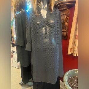 Lane Bryant Women's Polkadot Blouse‎ Sz 22/24 V-Neck Translucent Button Details